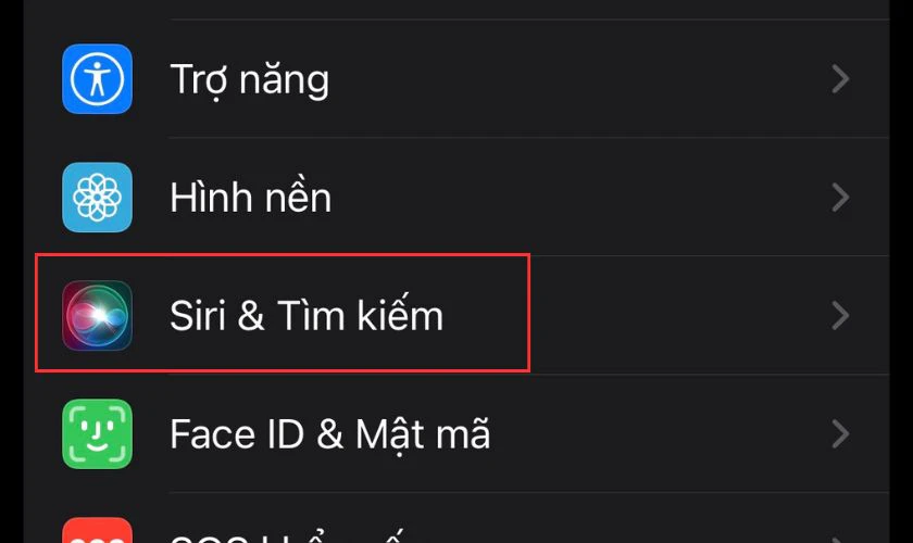 Trong menu Cài đặt, hãy cuộn xuống và tìm mục Siri & Tìm kiếm