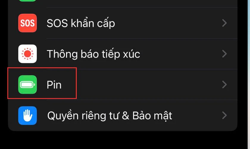 Vào mục Cài đặt và chọn mục Pin