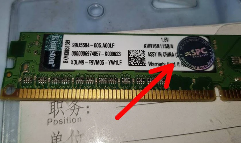 Cách kiểm tra RAM Kingston chính hãng trực quan bên ngoài