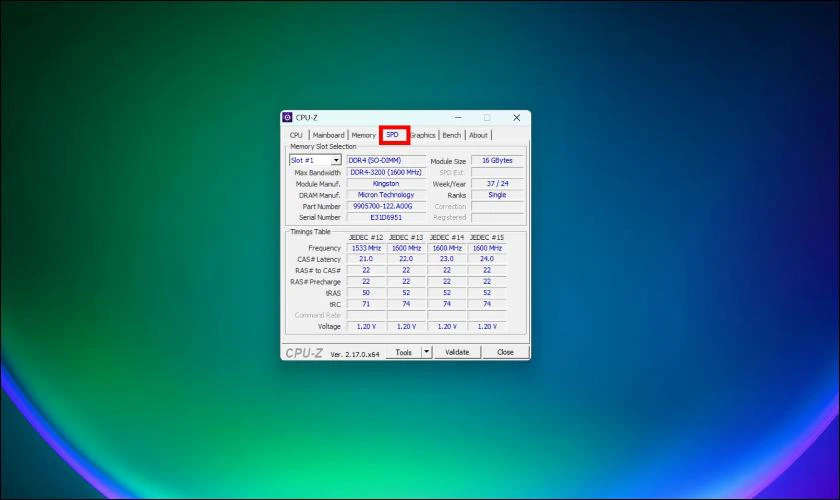 Mở CPU-Z và chuyển đến tab