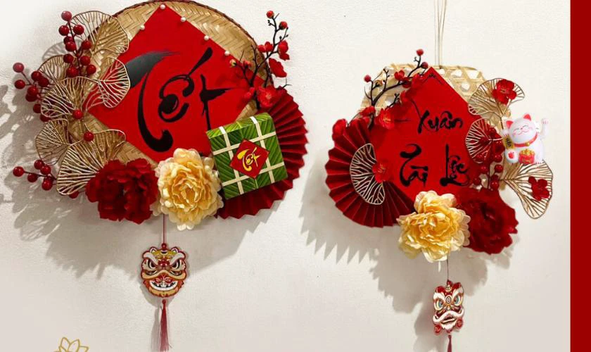 Cách làm mẹt trang trí Tết với tranh chữ thư pháp