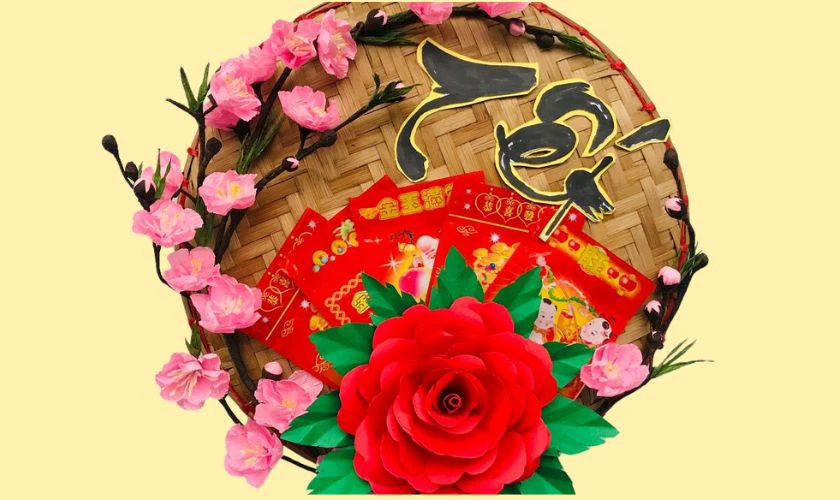 Cách làm mẹt trang trí Tết với phụ kiện
