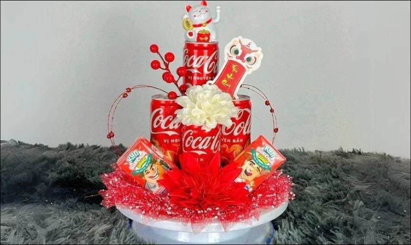 Làm tháp nước ngọt Coca chưng Tết đẹp