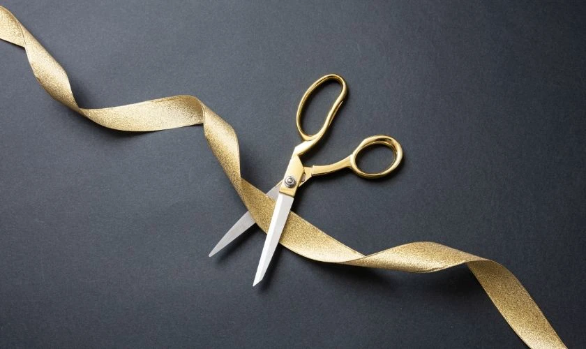 Cách làm thiệp 20/11 bằng giấy A4 với dây ruy băng