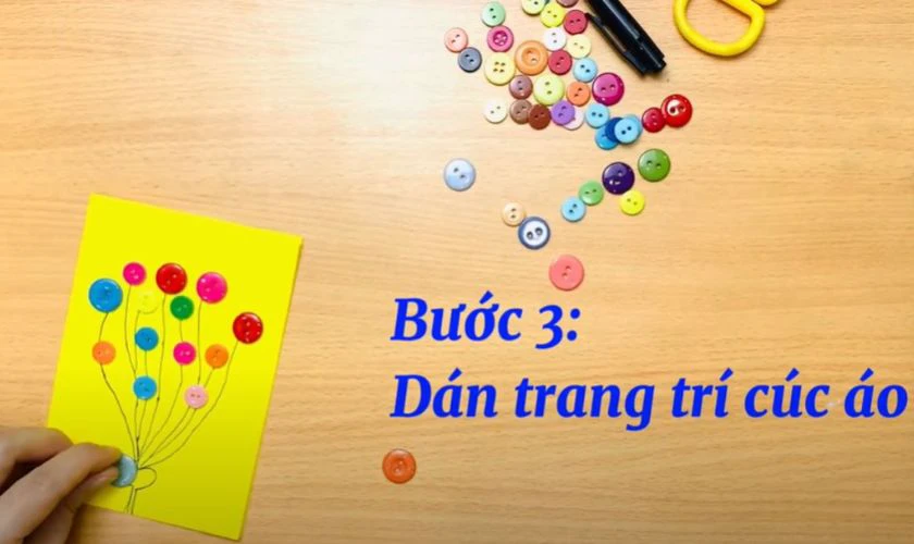 Cách làm thiệp 20/11 bằng giấy A4 đơn giản với cúc áo đẹp