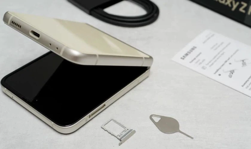 Cách lắp SIM Samsung trên Samsung Galaxy Z Fold/Flip