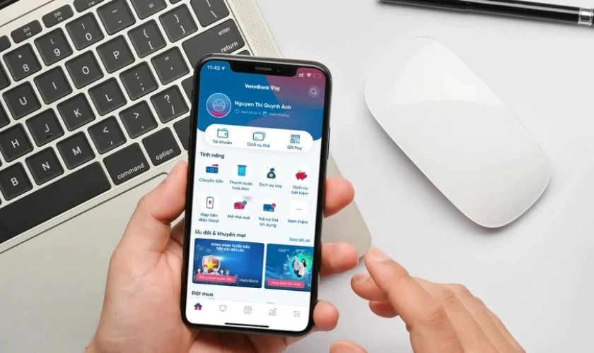 Nhân viên sẽ mở khóa tài khoản iPay