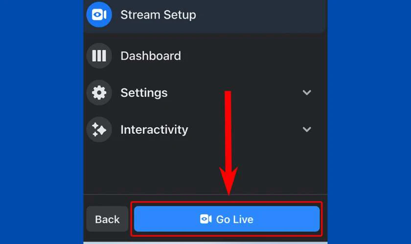 Nhấn Go Live để bắt đầu phát trực tiếp trên Facebook