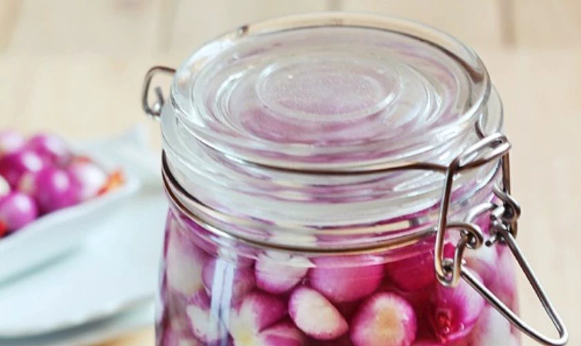 Đậy kín nắp, để nơi thoáng mát khoảng 5-7 ngày là có thể dùng