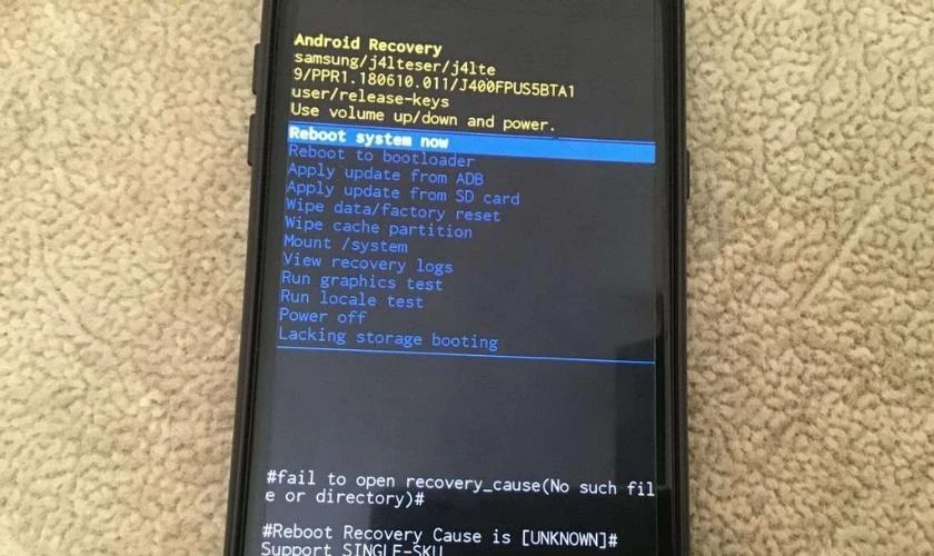 Sau khi hoàn tất, chọn Reboot system now để khởi động lại máy