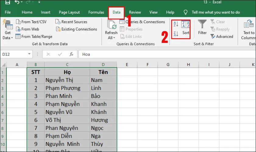 Chọn tab Data sau đó nhấn chọn Sort