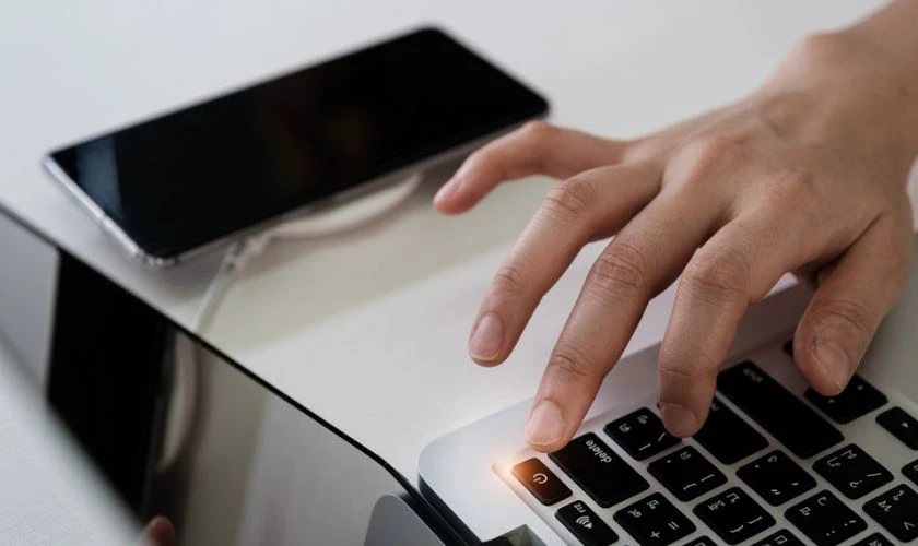 Lỗi thường gặp khi sử dụng bàn phím MacBook Nhật