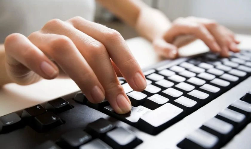 Cách sử dụng phím tắt trên laptop