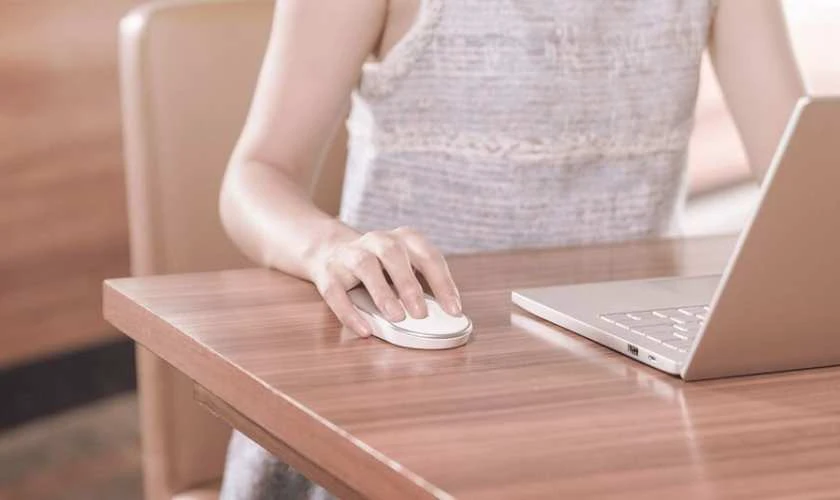 Cách sử dụng chuột laptop Dell