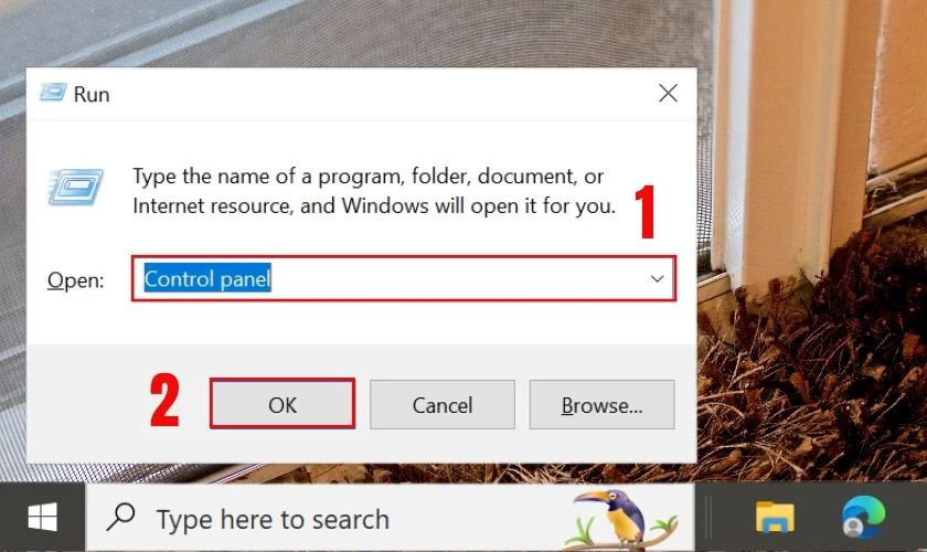 Nhập lệnh Control Panel và bấm OK