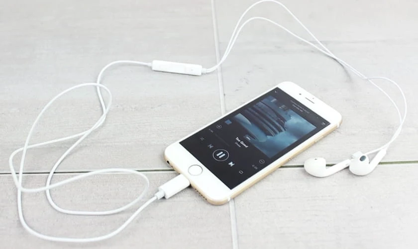 Cách bảo quản tai nghe Apple EarPods Lightning MMTN2 chuẩn