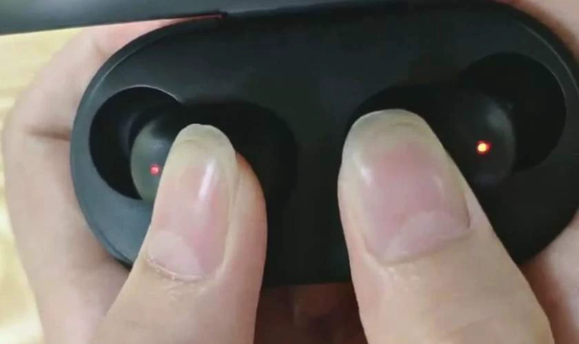 Cách ngắt kết nối tai nghe