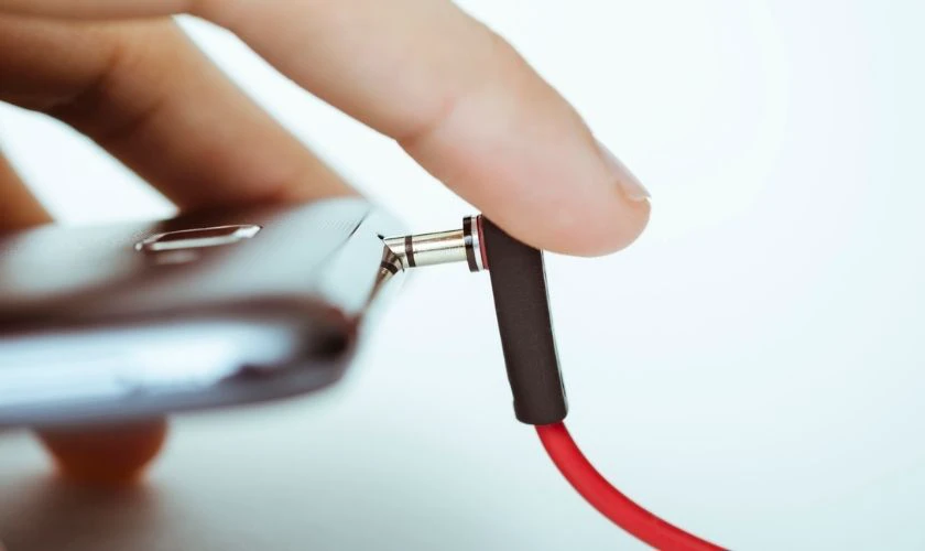 Cách kết nối tai nghe nhét tai Anker Soundcore Verve đơn giản