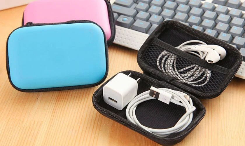 Cuộn và cất giữ dây tai nghe