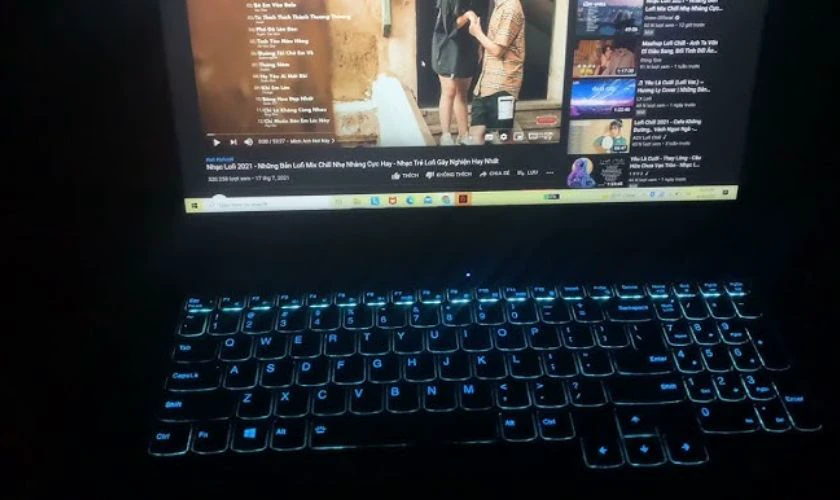 Lưu ý khi tắt đèn laptop Lenovo