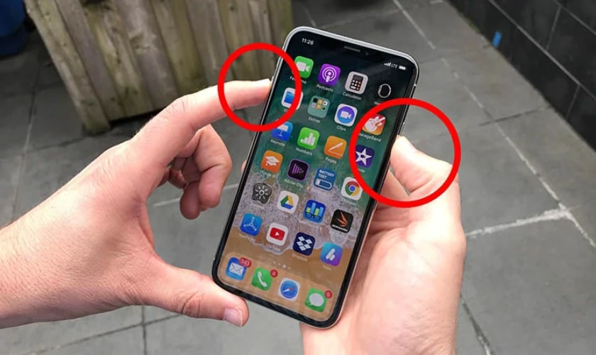Cách tắt nguồn iphone X khi bị đơ cảm ứng