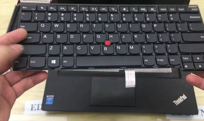 Thay bàn phím mới hoặc vệ sinh