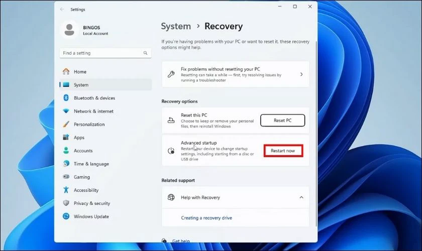 Nhấn nút Restart now trong phần Advanced startup