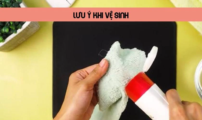 Lưu ý khi vệ sinh miếng lót chuột