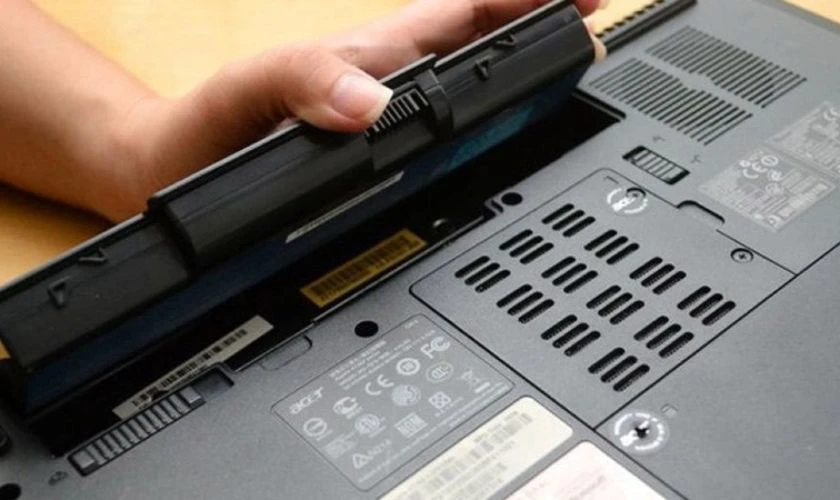 Lưu ý quan trọng khi xả pin laptop