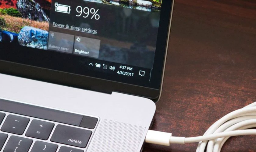 Cách sạc xả pin laptop mới mua chuẩn, an toàn