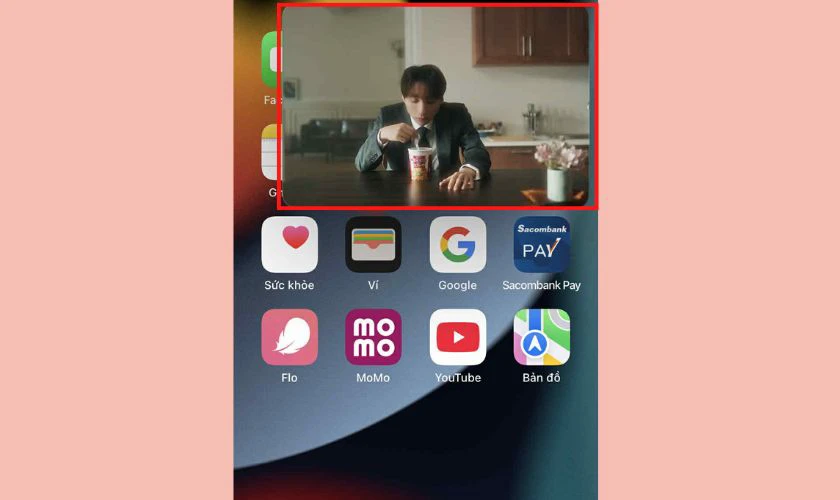 Video sẽ thu nhỏ lại