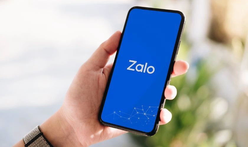 Có nên xóa tài khoản Zalo của người khác trên điện thoại