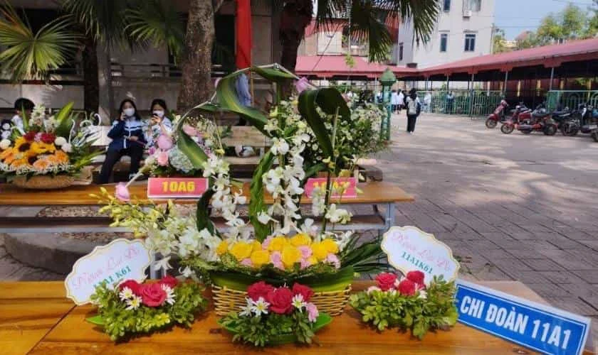 Mẫu giải nhất cắm hoa 20/11 2025