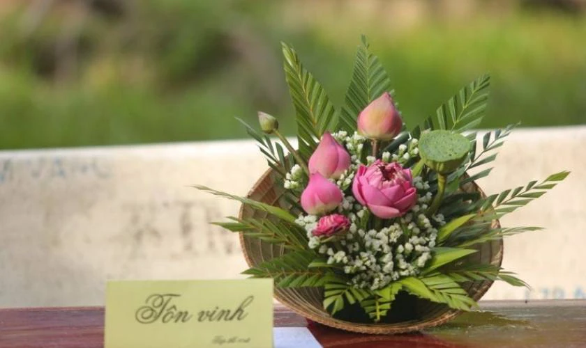 Mẫu hoa Nhà giáo Việt Nam đơn giản