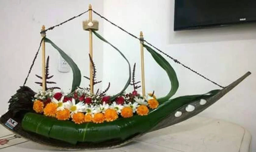 Cắm hoa chủ đề Tri ân người lái đò 2025