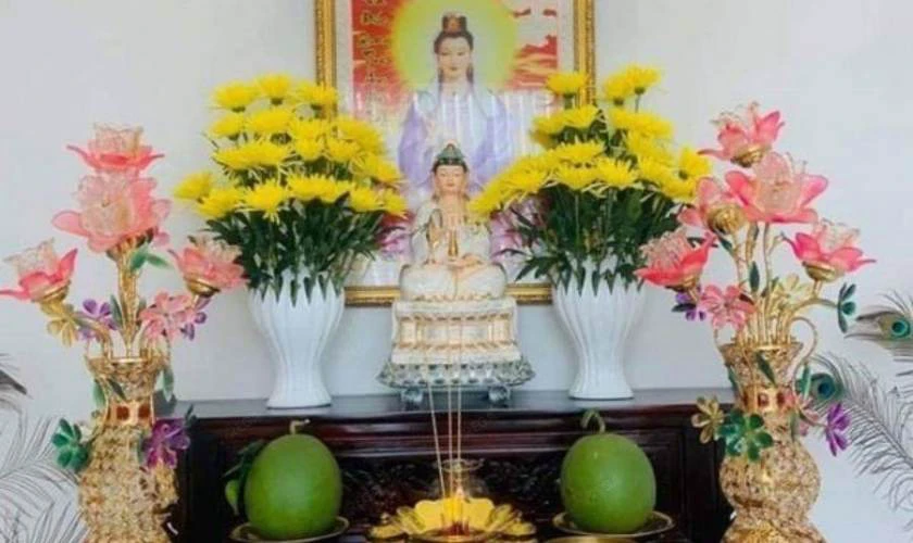 Cách Cắm Hoa Cúc Bàn Thờ Ngày Tết Thanh Tịnh