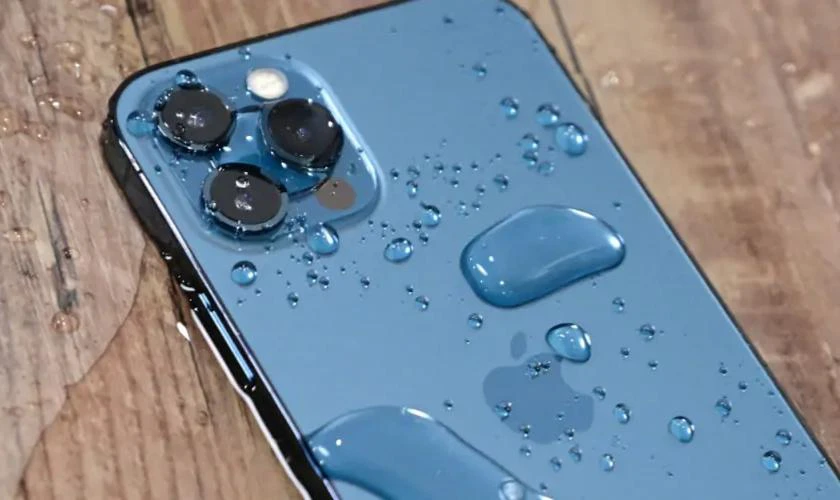 Tại sao camera iPhone 12 Pro Max không lấy nét được