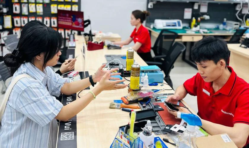 Camera iPhone 12 Pro Max không lấy nét được