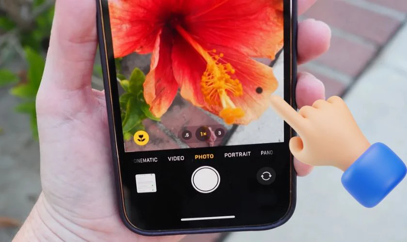 Dấu hiệu camera iPhone bị đốm mờ, đốm đen, đốm tím