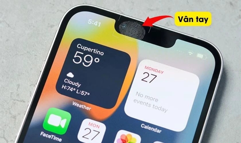 Tại sao camera trước iPhone 14 Plus bị mờ - Kính camera bị bám bụi