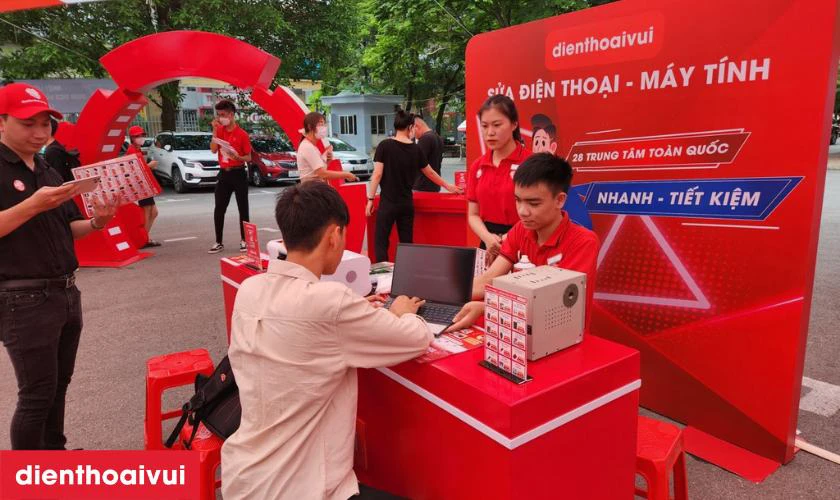 Tham quan khuôn viên và cơ sở vật chất