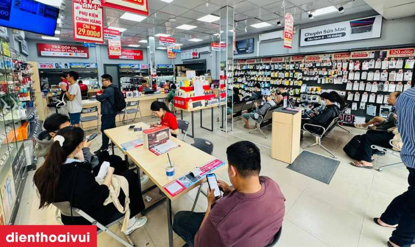 Nên mua cáp sạc Anker PowerLine II Lightning 0.9M (A8432) tại đâu?