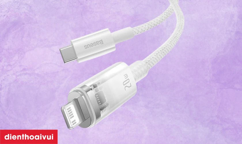 Thiết kế đầu c&aacute;p trong suốt với đ&egrave;n LED