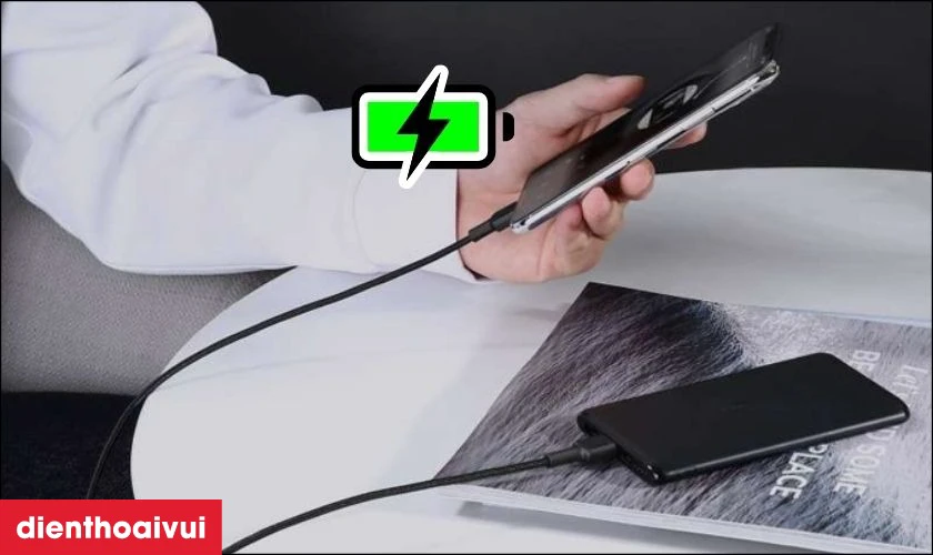 Hỗ trợ sạc nhanh an toàn tối ưu thời gian cho người dùng