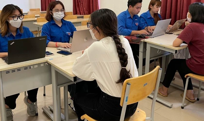 Câu hỏi phỏng vấn tiếp sức mùa thi có đáp án