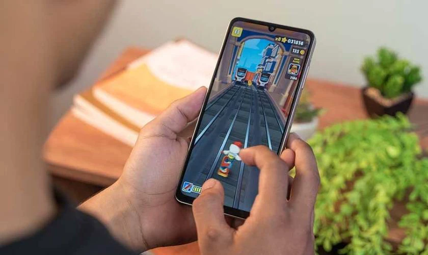 Samsung Galaxy A06 và Samsung Galaxy F05