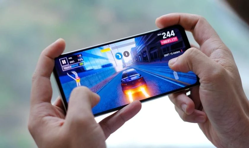 Realme 10 là cái tên đáng chú ý với màn hình Super AMOLED