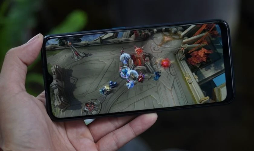 Chip Snapdragon 665 có chơi game tốt không?