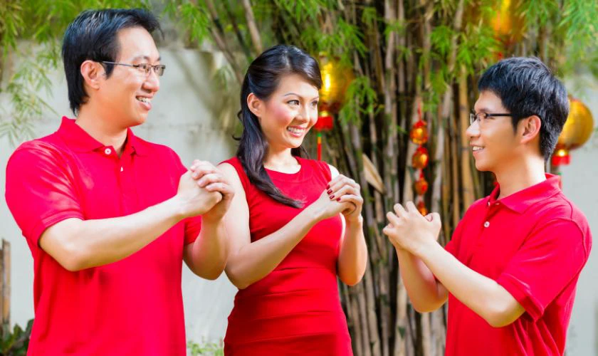 Chúc Tết bố mẹ vợ từ con rể ấm áp, quan tâm