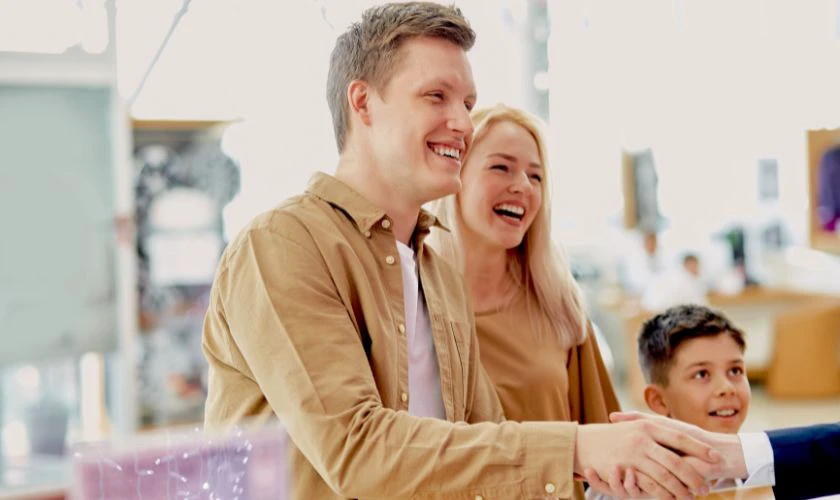 Chúc Tết Khách hàng 2026 ngắn gọn năm Bính Ngọ